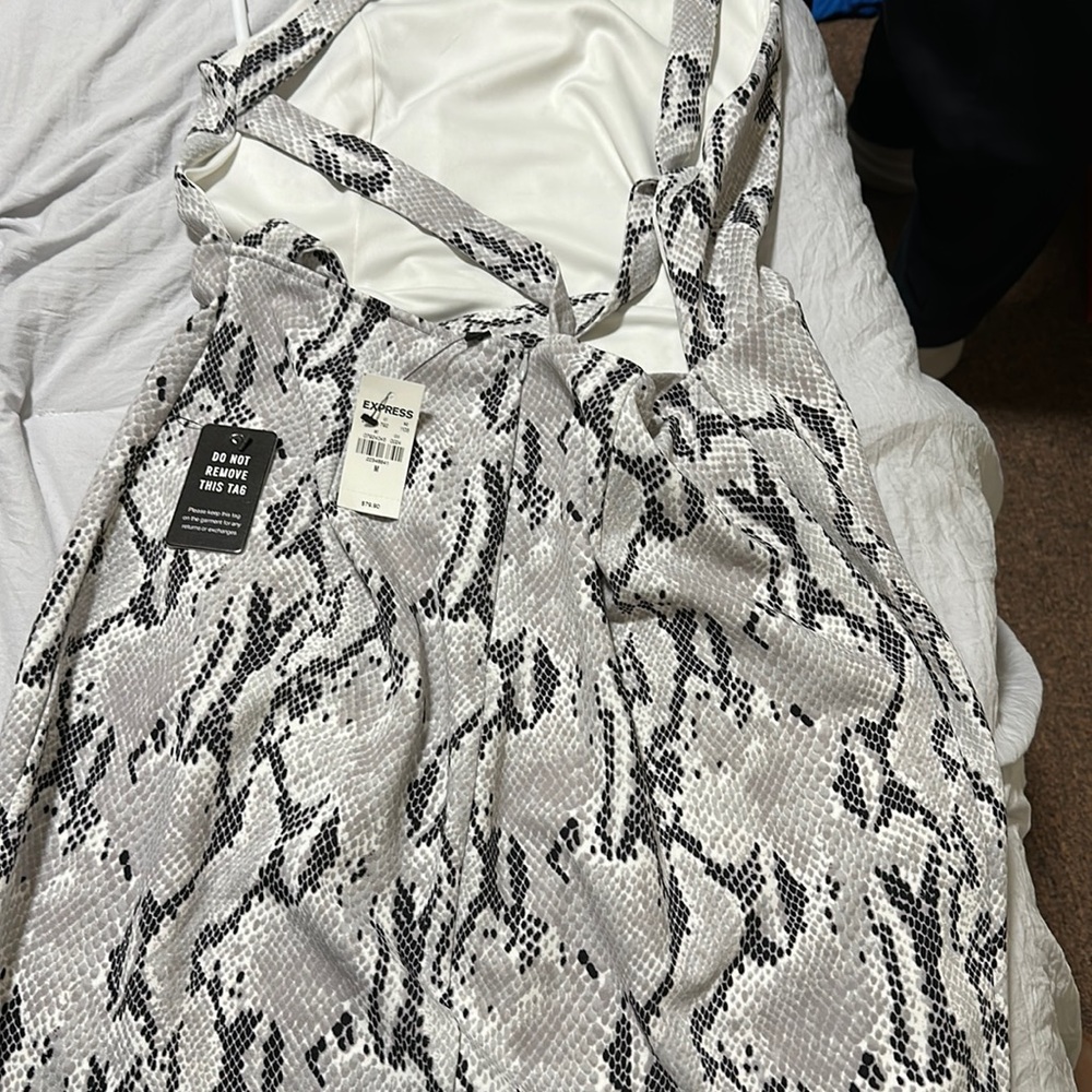 Black and gray snake skin Express dress
